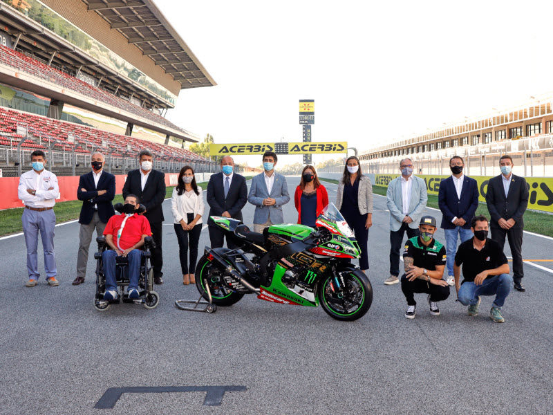 Digital policies minister, Jordi Puigneró, head of CCMA, Núria Llorach, and others at the Circuit de Barcelona-Catalunya (By CCMA)